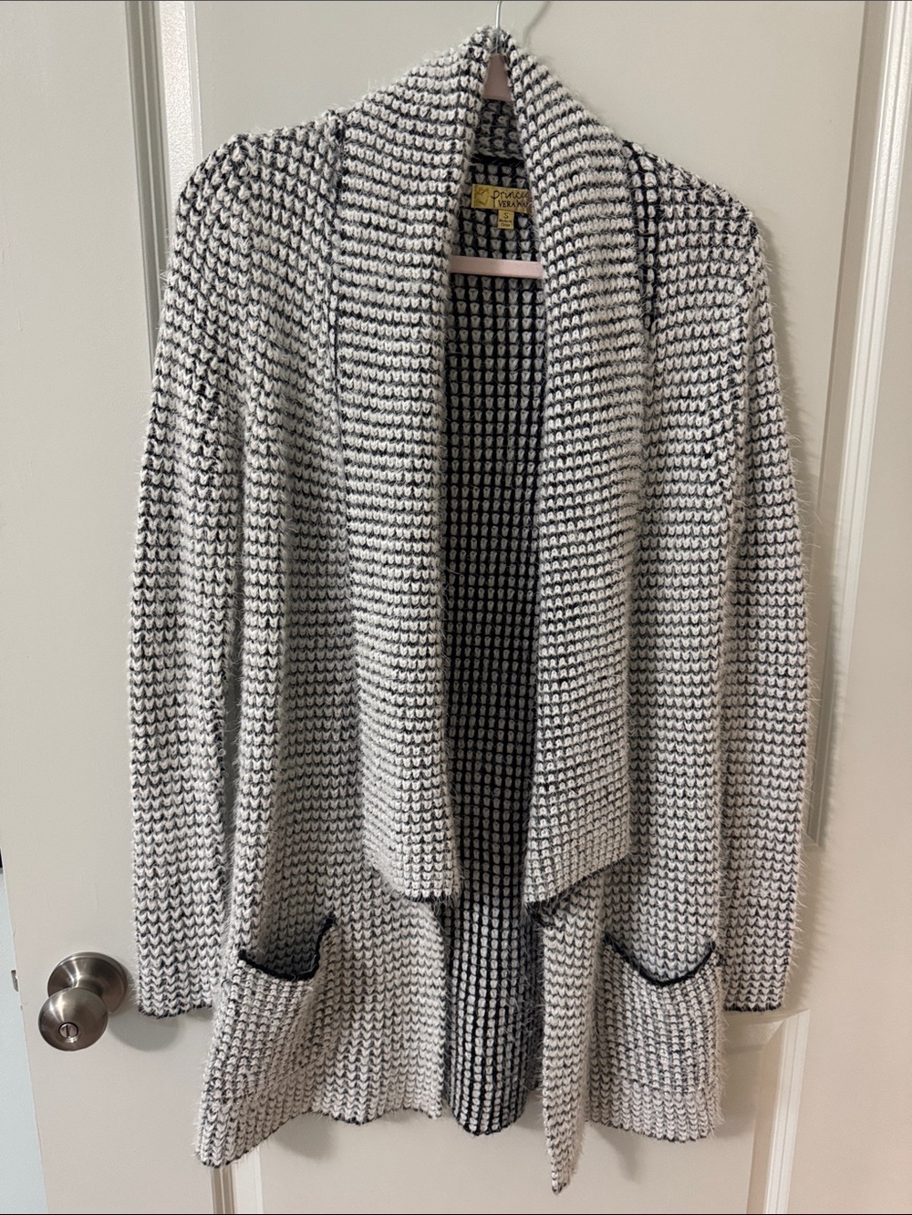 princess vera wang Black and White Marled Open-Front Cardigan